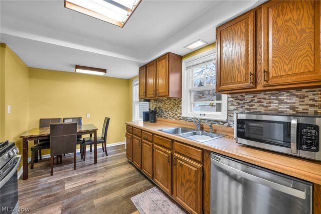 25400 Glenbrook Boulevard, Euclid, OH 44117