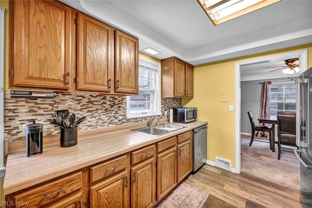 25400 Glenbrook Boulevard, Euclid, OH 44117