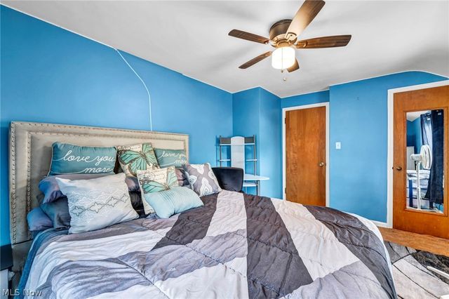 25400 Glenbrook Boulevard, Euclid, OH 44117