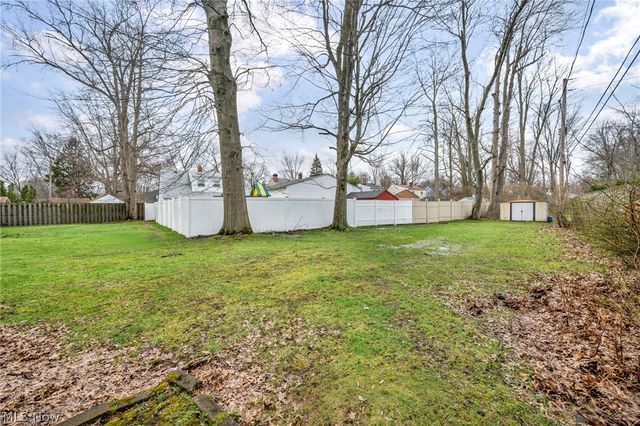 25400 Glenbrook Boulevard, Euclid, OH 44117