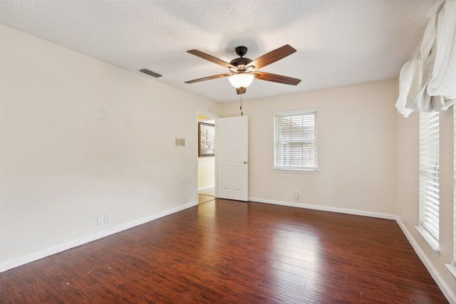 1135 Joanna Circle, Desoto, TX 75115