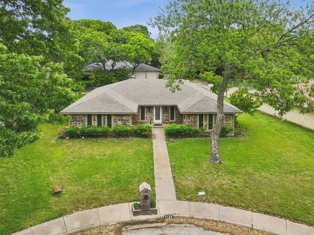 1135 Joanna Circle, Desoto, TX 75115