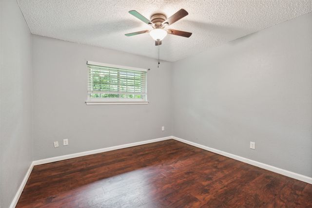 1135 Joanna Circle, Desoto, TX 75115