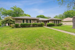 1135 Joanna Circle, Desoto, TX 75115
