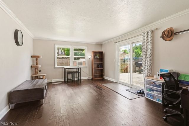 4932 Glenlyn Road, Lyndhurst, OH 44124