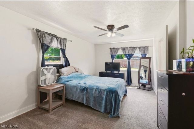 4932 Glenlyn Road, Lyndhurst, OH 44124