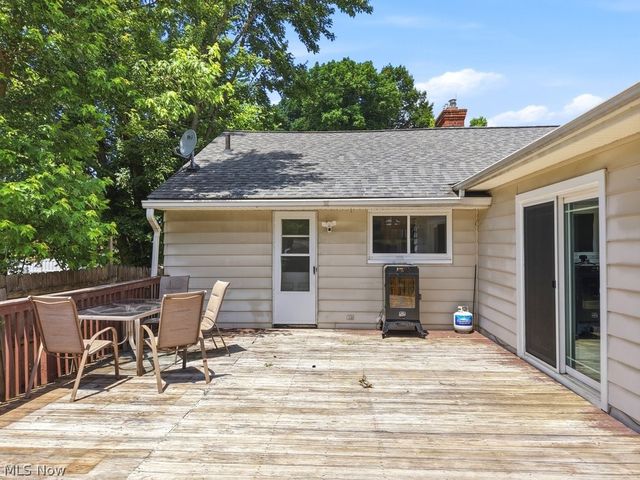 4932 Glenlyn Road, Lyndhurst, OH 44124