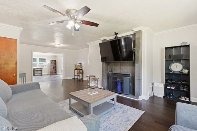 4932 Glenlyn Road, Lyndhurst, OH 44124