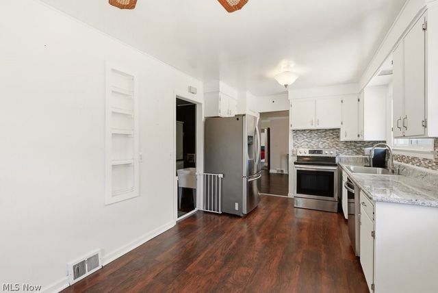 4932 Glenlyn Road, Lyndhurst, OH 44124