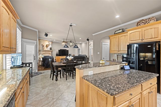 633 Durning Road, Van Alstyne, TX 75495