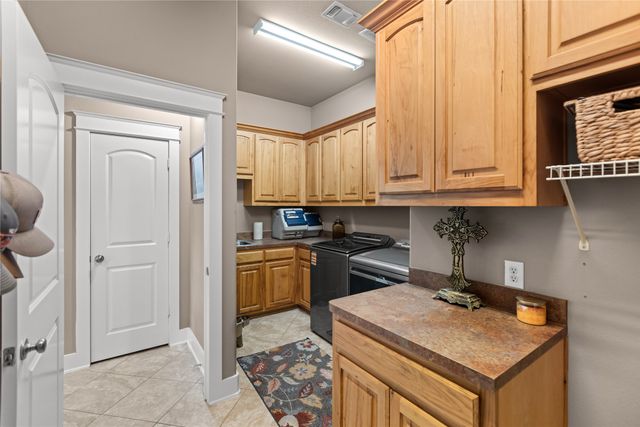 633 Durning Road, Van Alstyne, TX 75495