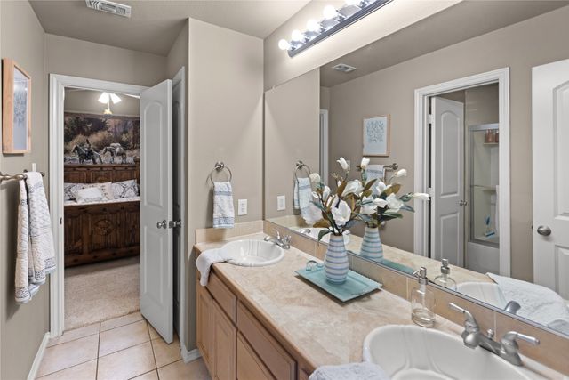 633 Durning Road, Van Alstyne, TX 75495