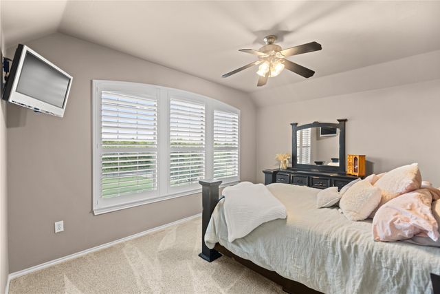 633 Durning Road, Van Alstyne, TX 75495