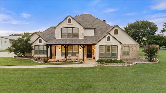 633 Durning Road, Van Alstyne, TX 75495