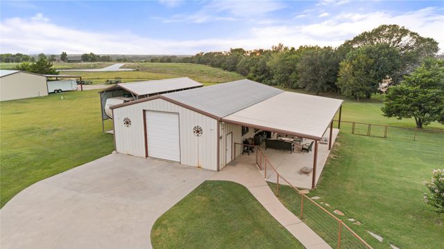633 Durning Road, Van Alstyne, TX 75495