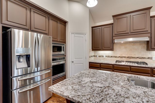 9916 Echo Summit Drive, Little Elm, TX 75068