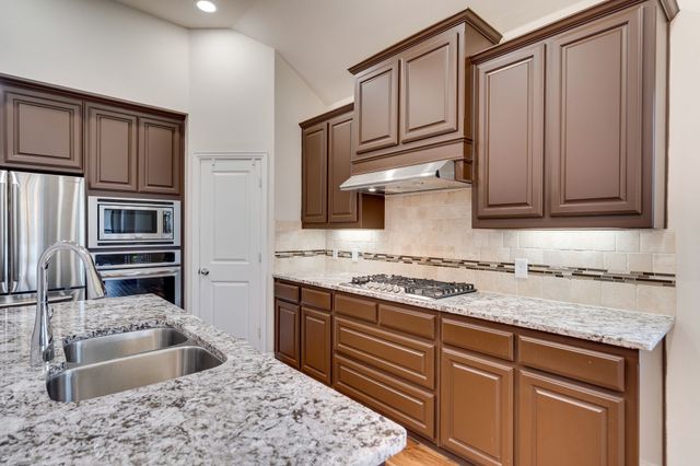 9916 Echo Summit Drive, Little Elm, TX 75068