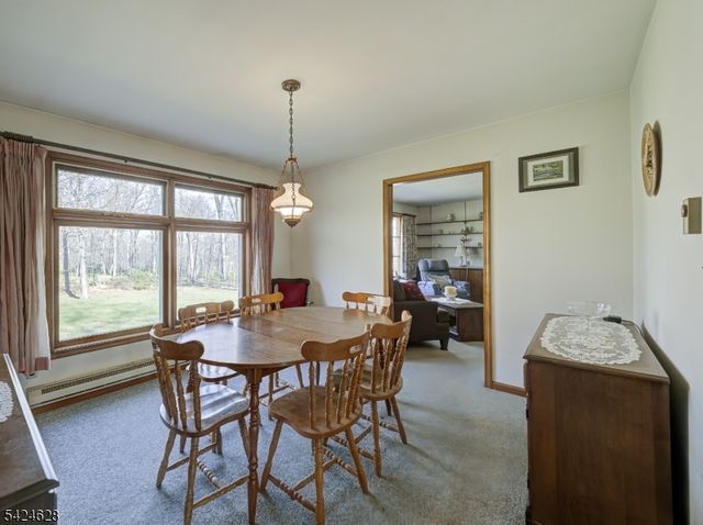 62 Pine Hill Rd, Delaware Twp., NJ 08559