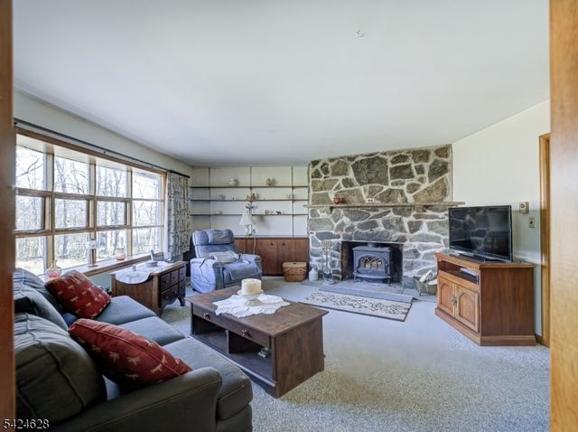 62 Pine Hill Rd, Delaware Twp., NJ 08559