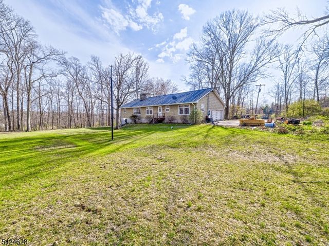 62 Pine Hill Rd, Delaware Twp., NJ 08559