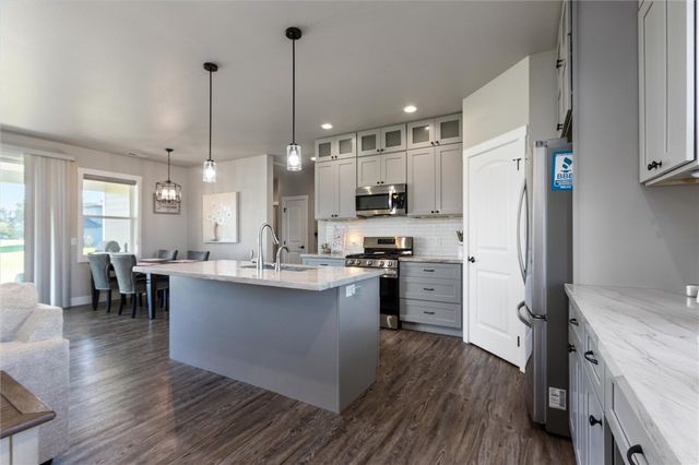 6734 Skycrest Drive, Billings, MT 59106