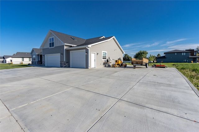 6734 Skycrest Drive, Billings, MT 59106