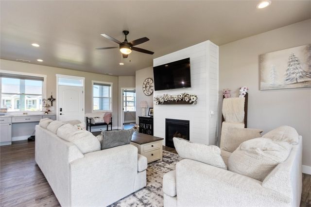 6734 Skycrest Drive, Billings, MT 59106