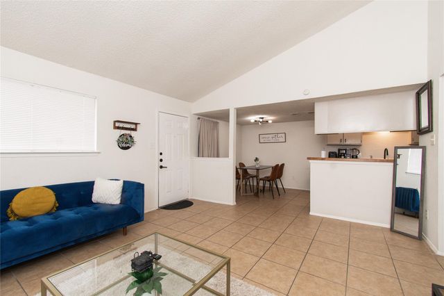 4405 Teri RD A, Austin, TX 78744