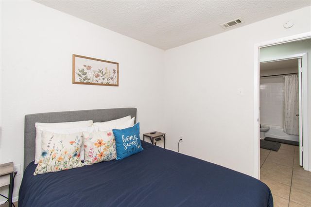 4405 Teri RD A, Austin, TX 78744