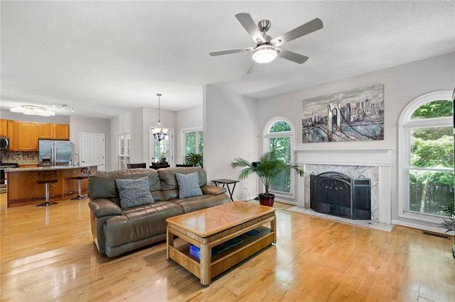 821 Soaring NE Drive, Marietta, GA 30062