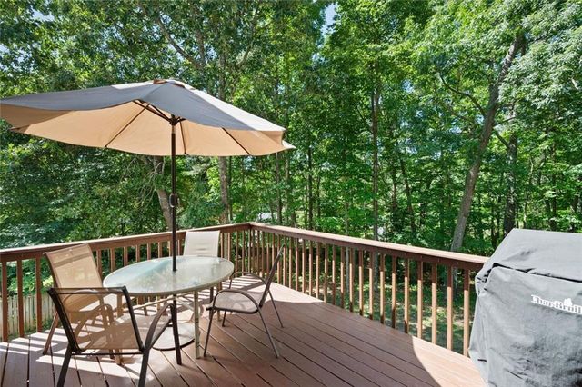 821 Soaring NE Drive, Marietta, GA 30062