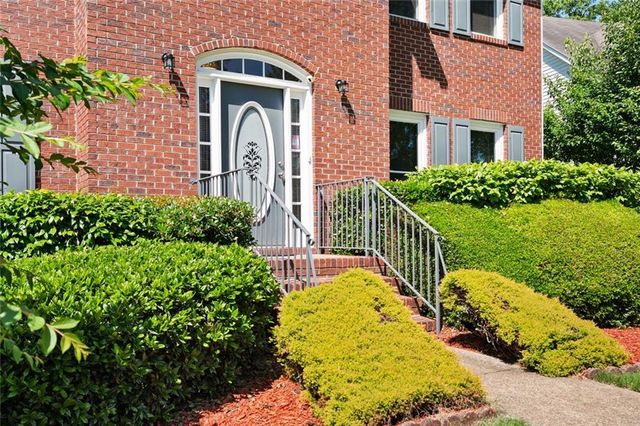 821 Soaring NE Drive, Marietta, GA 30062