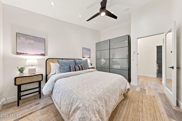358 E WHITTON Avenue, Phoenix, AZ 85012