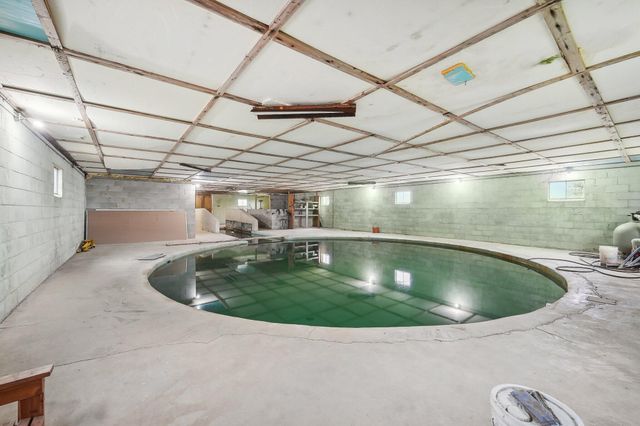 13810 Yankeetown Chenoweth Road, Mount Sterling, OH 43143