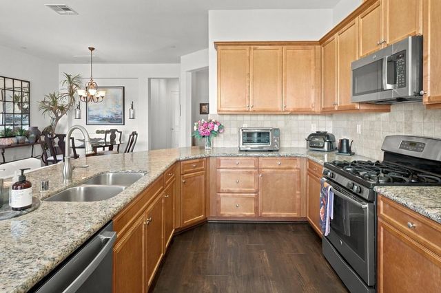 2411 Via Calderia 2411, Palm Desert, CA 92260
