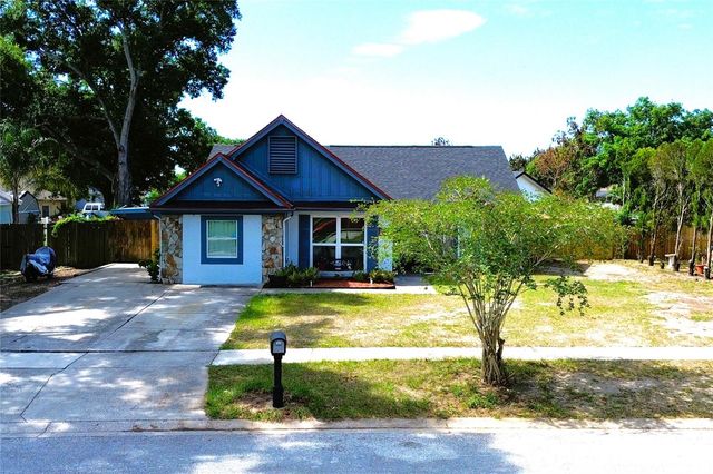 851 SUNRIDGE POINT DRIVE, Seffner, FL 33584