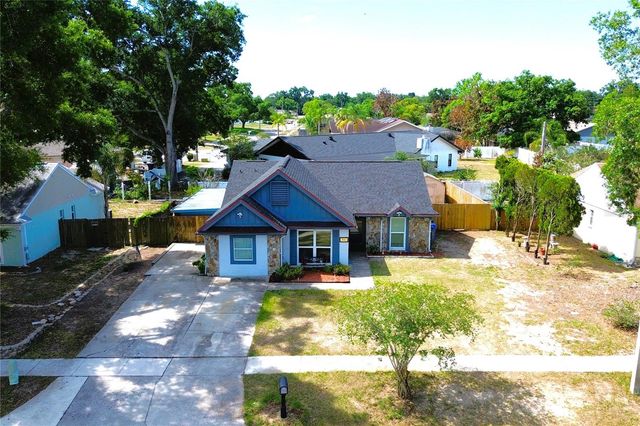 851 SUNRIDGE POINT DRIVE, Seffner, FL 33584