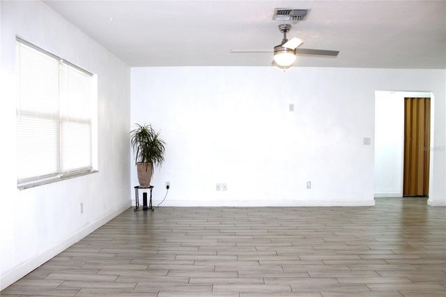851 SUNRIDGE POINT DRIVE, Seffner, FL 33584