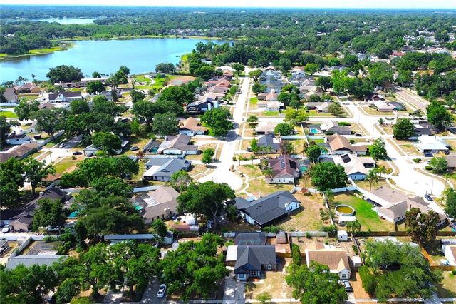 851 SUNRIDGE POINT DRIVE, Seffner, FL 33584