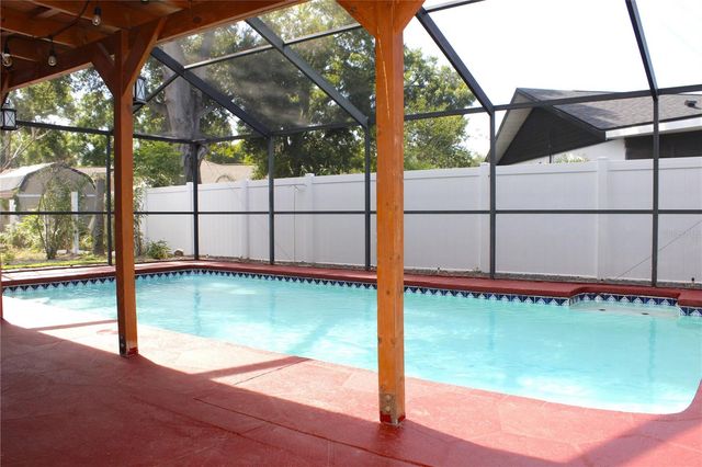 851 SUNRIDGE POINT DRIVE, Seffner, FL 33584