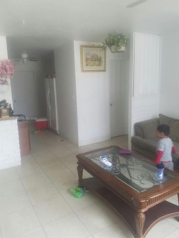 4214 Greenwood Ave, West Palm Beach, FL 33407