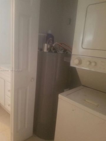 4214 Greenwood Ave, West Palm Beach, FL 33407