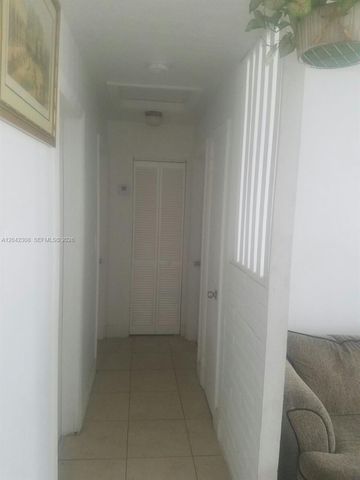 4214 Greenwood Ave, West Palm Beach, FL 33407