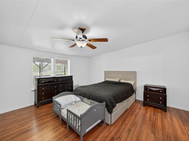 243 Highline DR, Bastrop, TX 78602