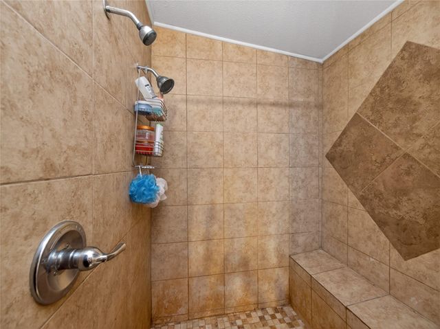 243 Highline DR, Bastrop, TX 78602