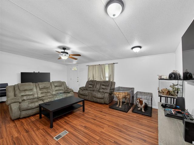 243 Highline DR, Bastrop, TX 78602