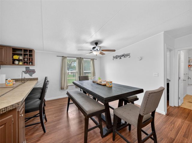 243 Highline DR, Bastrop, TX 78602