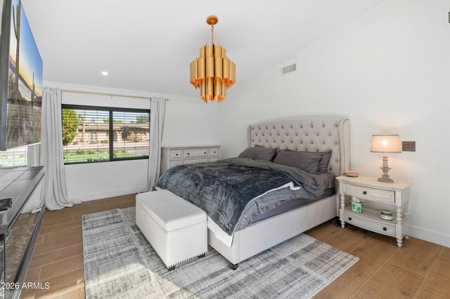 6621 E DREYFUS Avenue, Scottsdale, AZ 85254