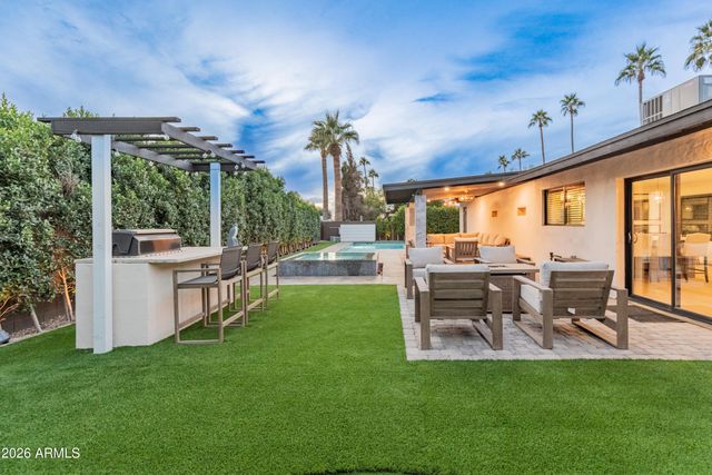 6621 E DREYFUS Avenue, Scottsdale, AZ 85254