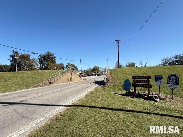 217 N MARKET Street, Golconda, IL 62938